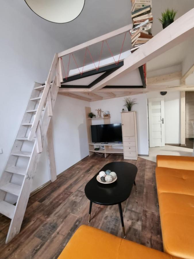 Dp Art 4 Old Town Self Check In Apartment Kaunas Exterior photo